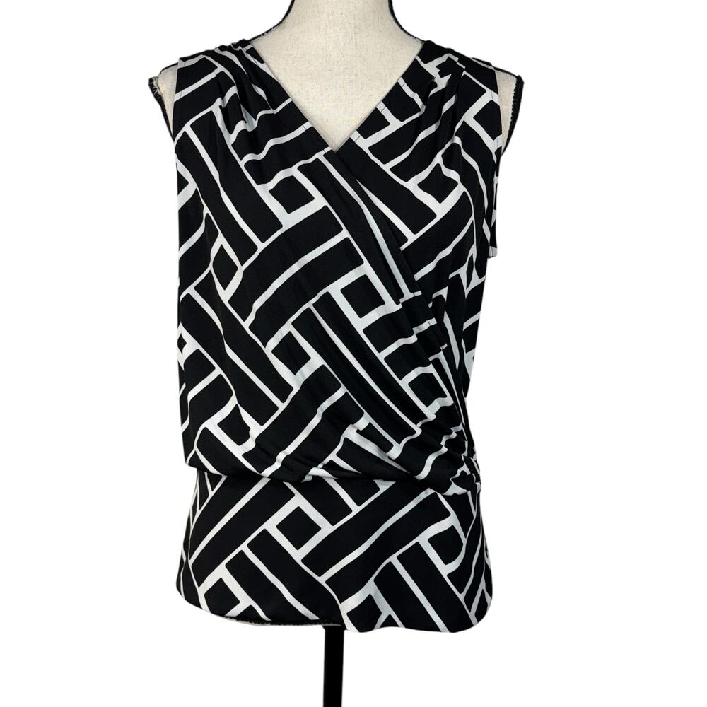 WHBM Large Top Geometric Sleeveless Stretch Pintuck Detail Surplice V-Neck Black